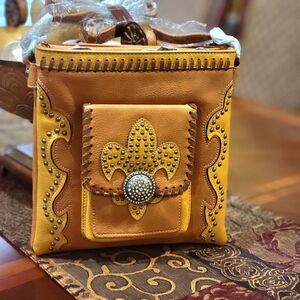 Montana West Concealed Carry Crossbody Bag Fleur-De-Lis rhinestone concho yello